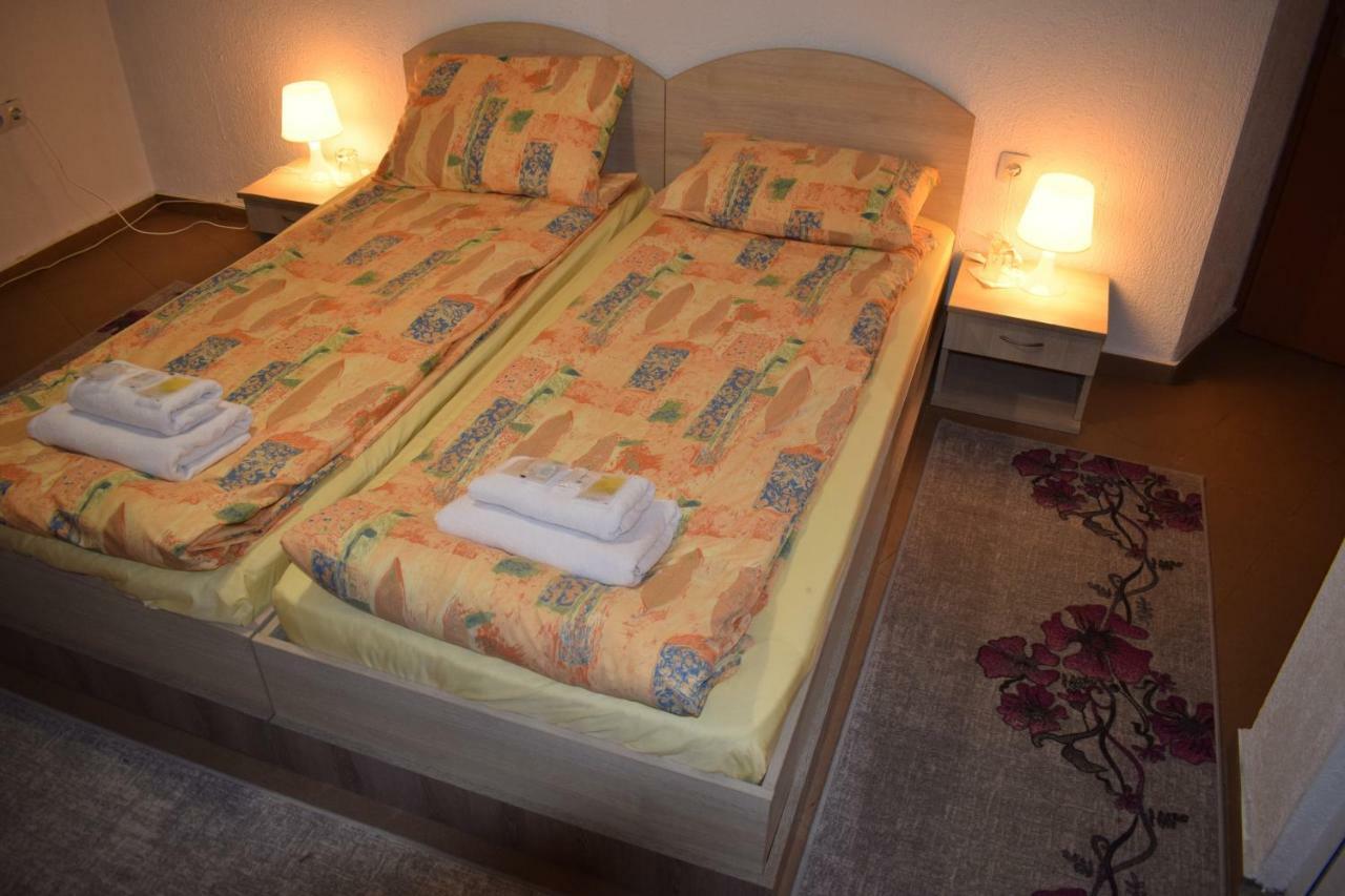 Hotel Mamin Kolio Bansko Esterno foto